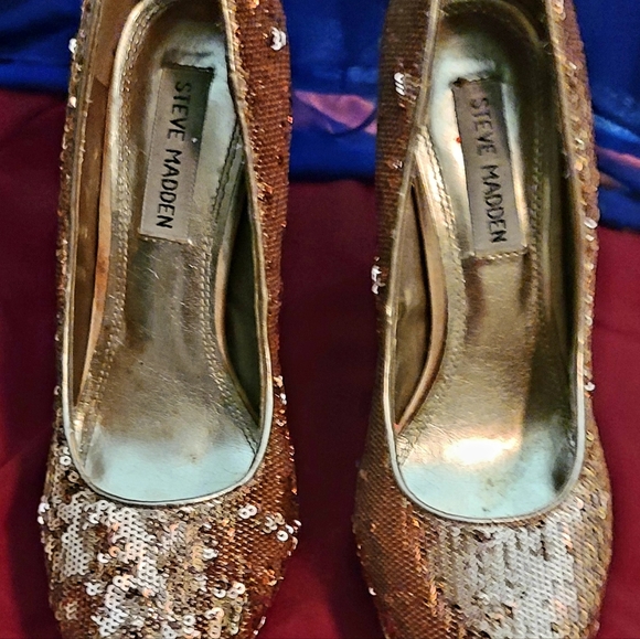 Steve Madden High Heels glitter and Golden chrome color size 6.5 used. - Picture 3 of 16